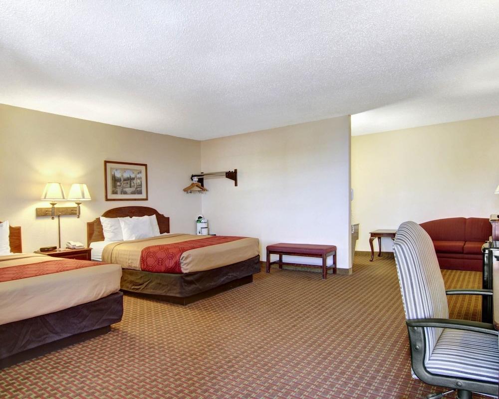 Econo Lodge Inn & Suites Santa Rosa Exterior photo